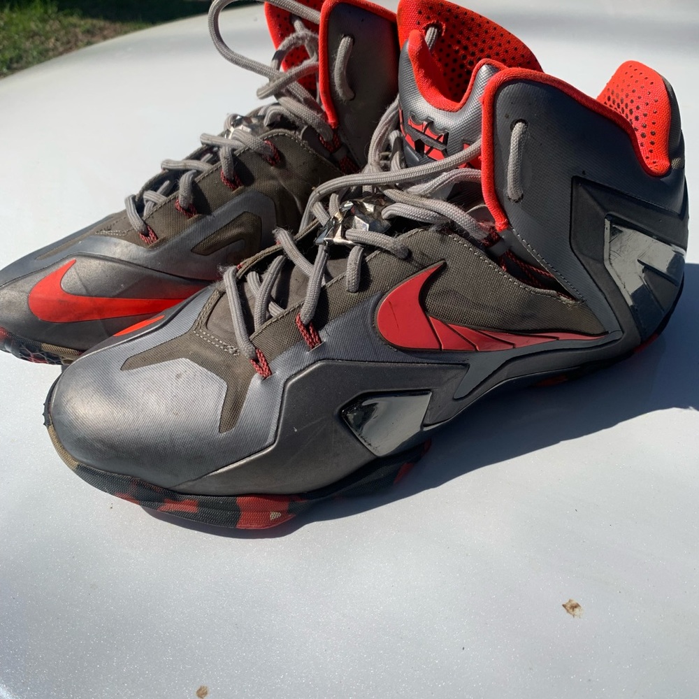 Nike shoes
